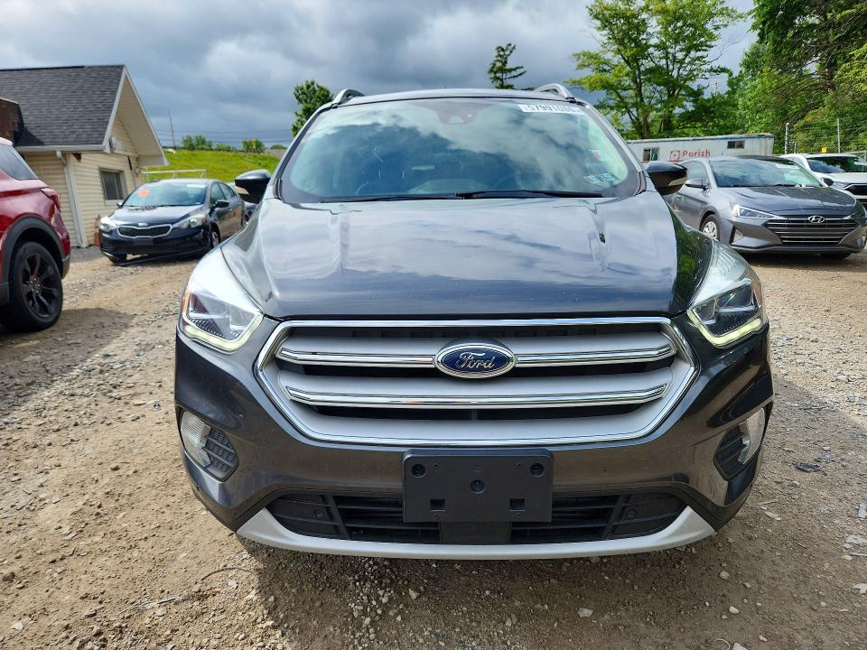 57991086 :رقم المزاد ، 1FMCU9J93KUB23267 vin ، 2019 Ford Escape مزاد بيع