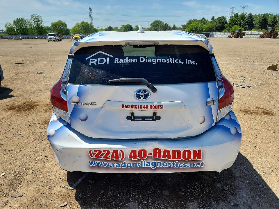 55932576 :رقم المزاد ، JTDKDTB35G1117776 vin ، 2016 Toyota Prius C مزاد بيع