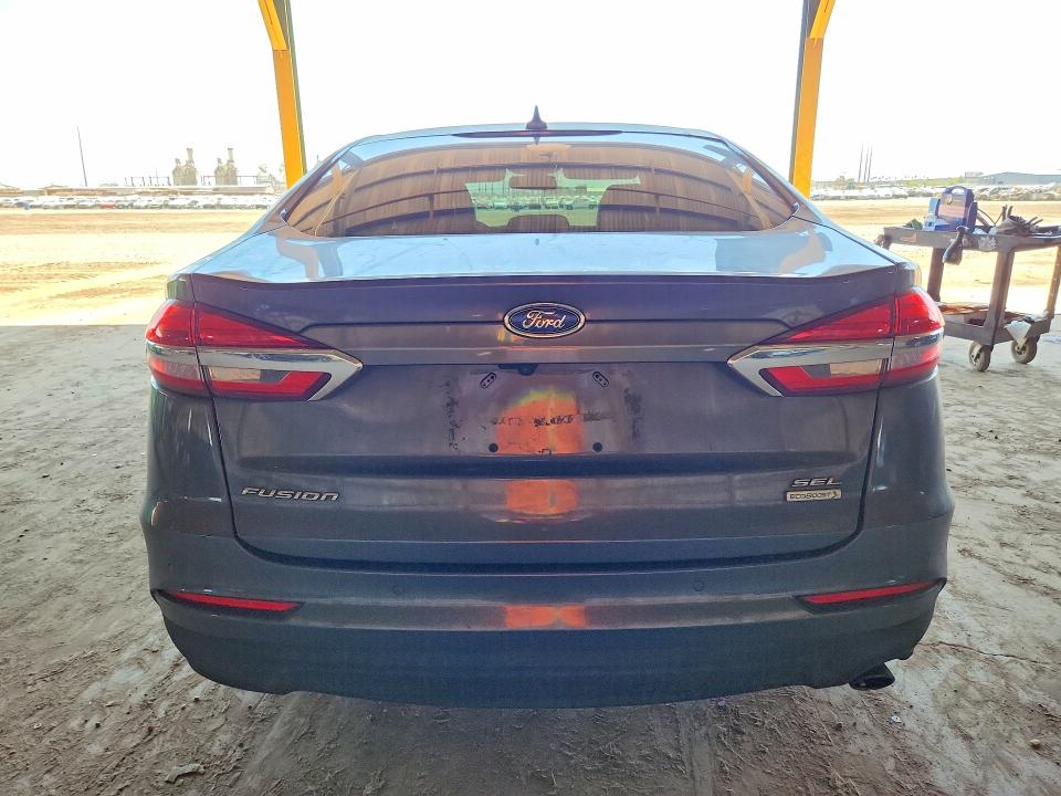 56034686 :رقم المزاد ، 3FA6P0CD1KR234287 vin ، 2019 Ford Fusion مزاد بيع