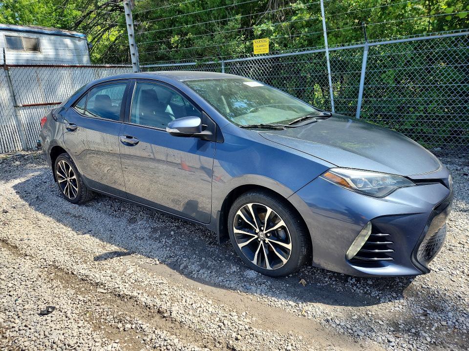 57550696 :رقم المزاد ، 2T1BURHE9JC067897 vin ، 2018 Toyota Corolla مزاد بيع