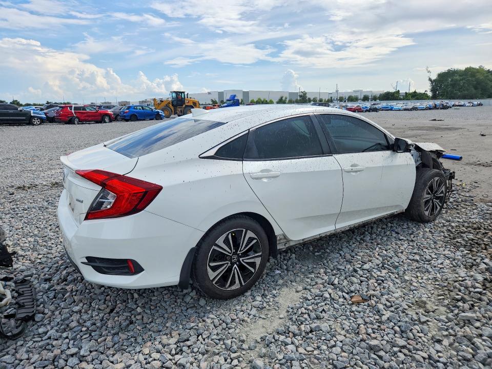 57521936 :رقم المزاد ، 19XFC1F74GE040479 vin ، 2016 Honda Civic مزاد بيع