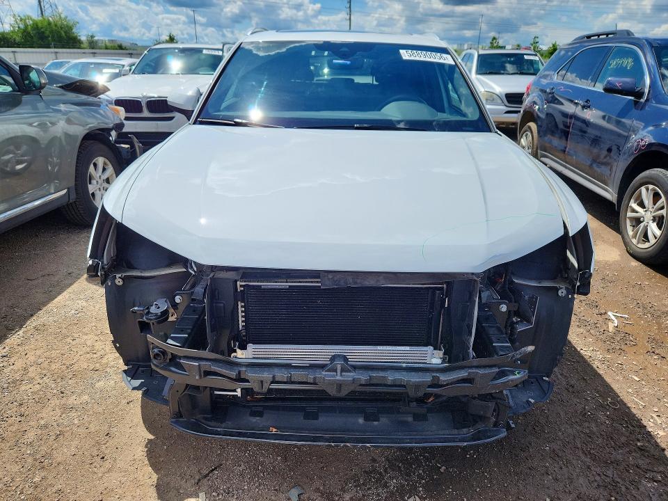 Продажа на аукционе авто 2019 Audi Q3, vin: WA1BECF32K1064044, номер лота: 58890056