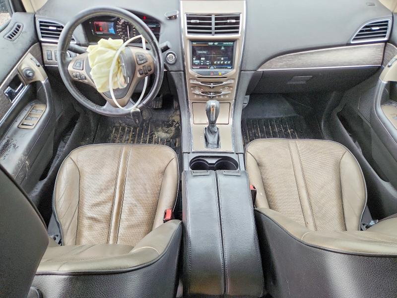58065546 :رقم المزاد ، 2LMDJ8JK2BBJ20008 vin ، 2011 Lincoln Mkx مزاد بيع