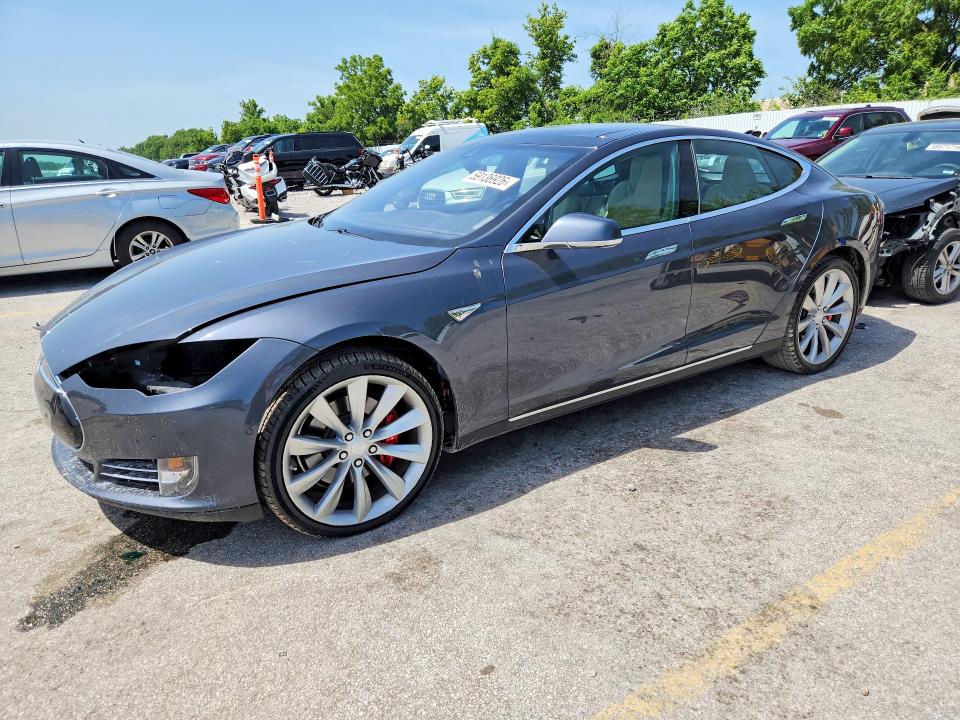 Продажа на аукционе авто 2015 Tesla Model S, vin: 5YJSA1H28FFP77750, номер лота: 59136926