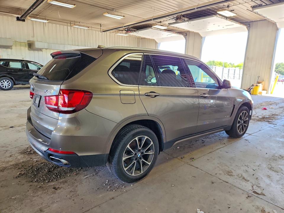 58464446 :رقم المزاد ، 5UXKR0C52J0X98264 vin ، 2018 Bmw X5 مزاد بيع