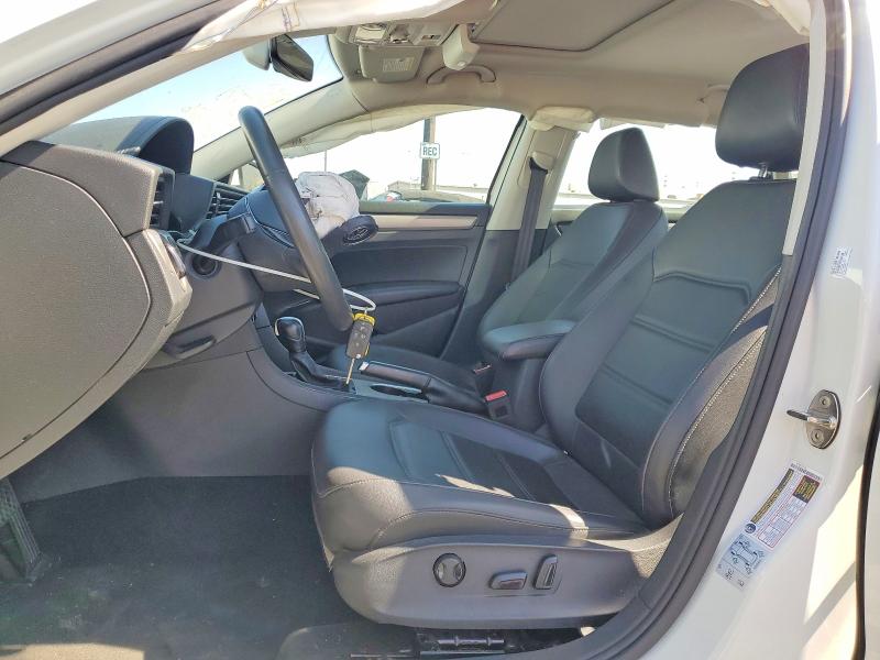 57964136 :رقم المزاد ، 1VWSA7A33MC009073 vin ، 2021 Volkswagen Passat مزاد بيع
