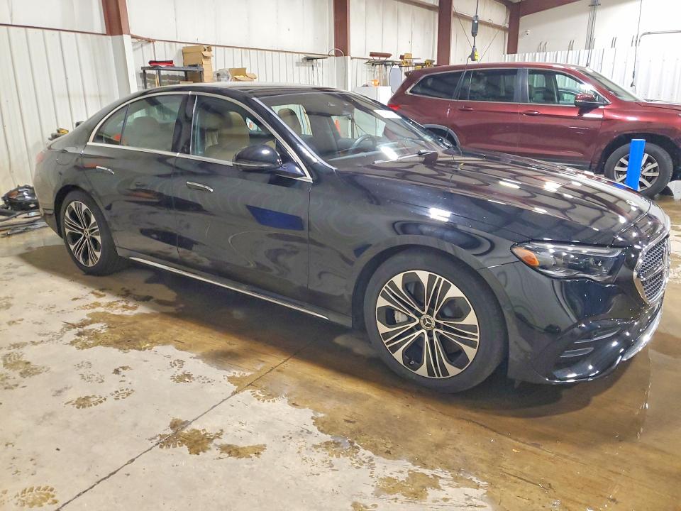 58827426 :رقم المزاد ، W1KLF6BB8SA156481 vin ، 2025 Mercedes-benz E مزاد بيع