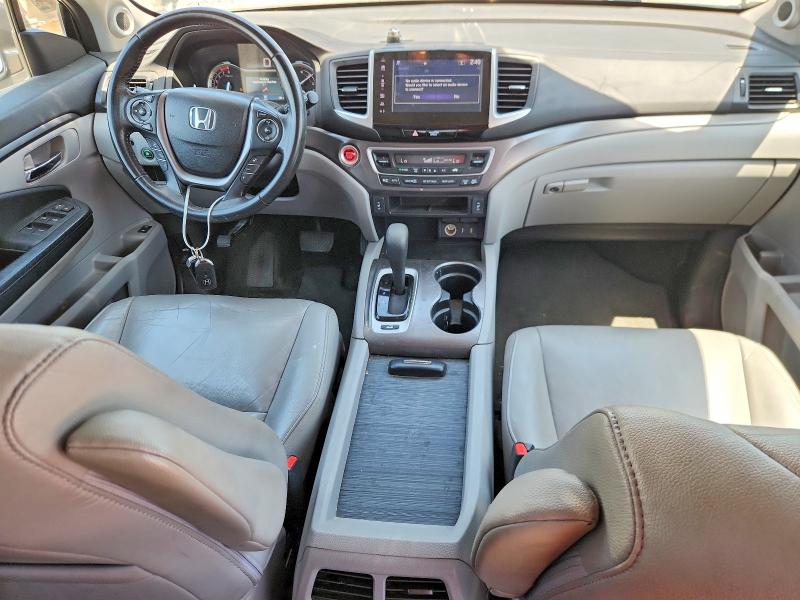 56571356 :رقم المزاد ، 5FNYF6H5XHB010505 vin ، 2017 Honda Pilot مزاد بيع