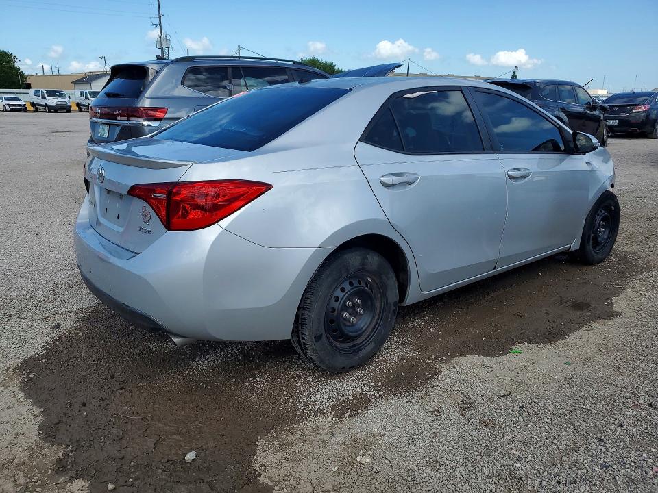 Продаж на аукціоні авто 2018 Toyota Corolla, vin: 5YFBURHE1JP749270, номер лоту: 55847016