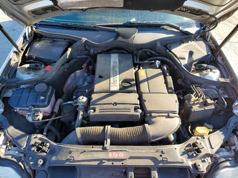 2004 Mercedes-benz C მანქანა იყიდება აუქციონზე, vin: WDBRF40J74F523961, აუქციონის ნომერი: 55415616