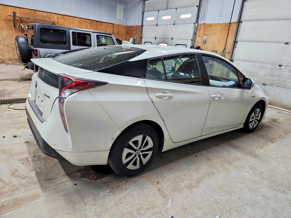Продаж на аукціоні авто 2018 Toyota Prius, vin: JTDKARFU4J3058262, номер лоту: 56656146