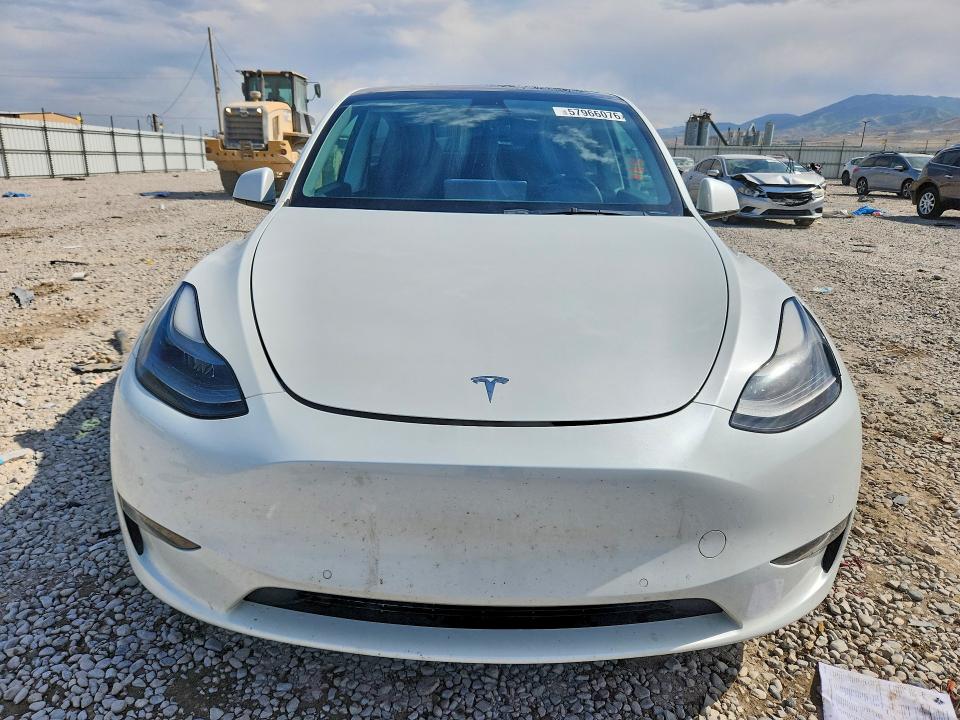 Продажа на аукционе авто 2021 Tesla Model Y, vin: 5YJYGDEF2MF140898, номер лота: 57966076
