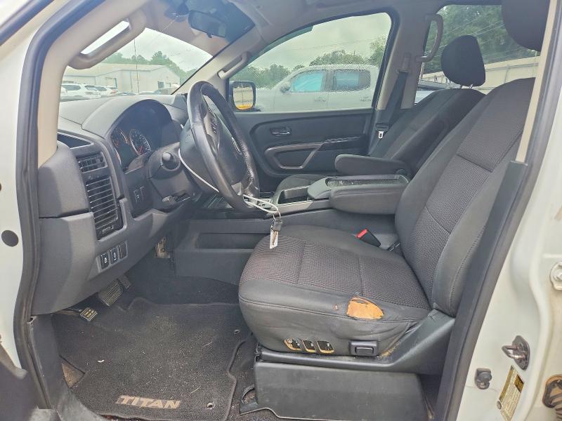55755976 :رقم المزاد ، 1N6BA0ED0FN507135 vin ، 2015 Nissan Titan مزاد بيع