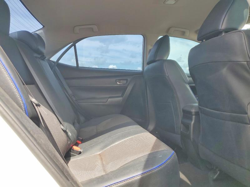 55444366 :رقم المزاد ، 5YFBURHE5JP848173 vin ، 2018 Toyota Corolla مزاد بيع