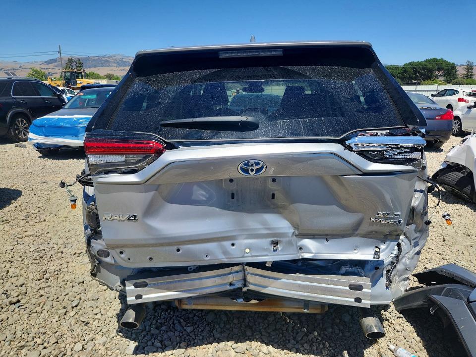 Продаж на аукціоні авто 2021 Toyota Rav4 Hybrid, vin: 2T3R6RFV6MW011700, номер лоту: 57246466
