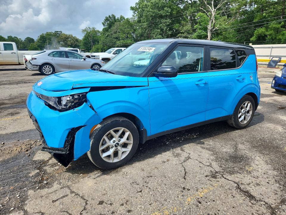 57852246 :رقم المزاد ، KNDJ23AU1P7210349 vin ، 2023 Kia Soul مزاد بيع
