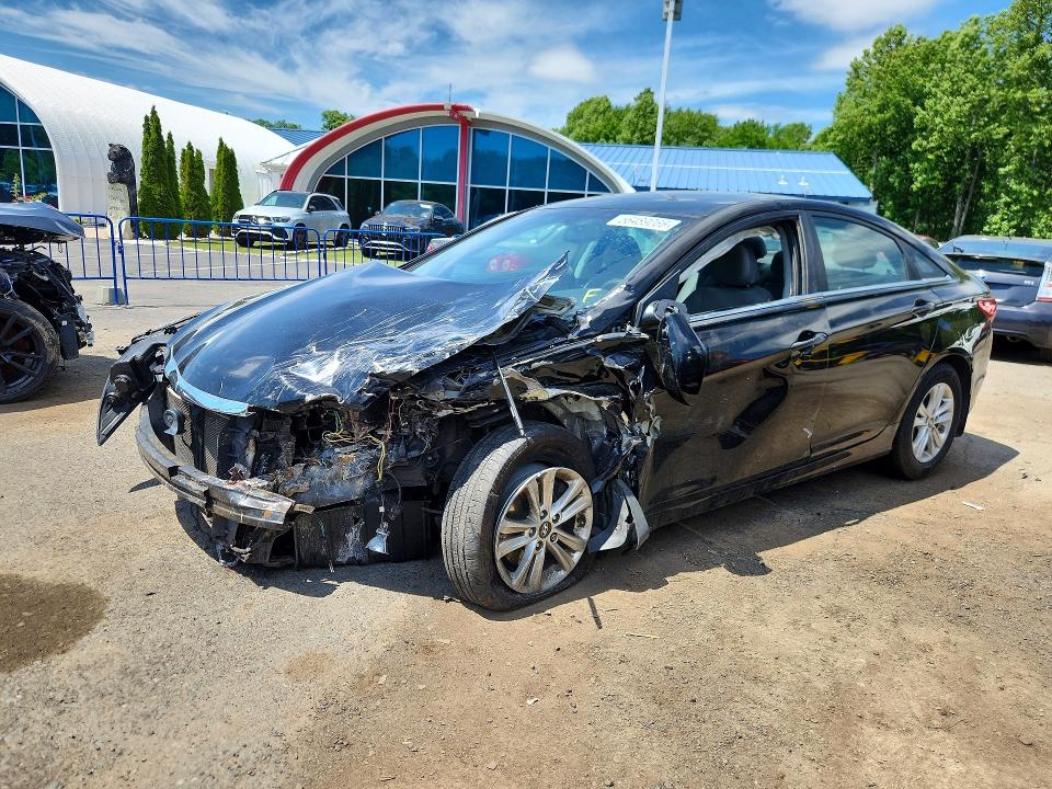 56489066 :رقم المزاد ، 5NPEB4AC6DH804697 vin ، 2013 Hyundai Sonata مزاد بيع