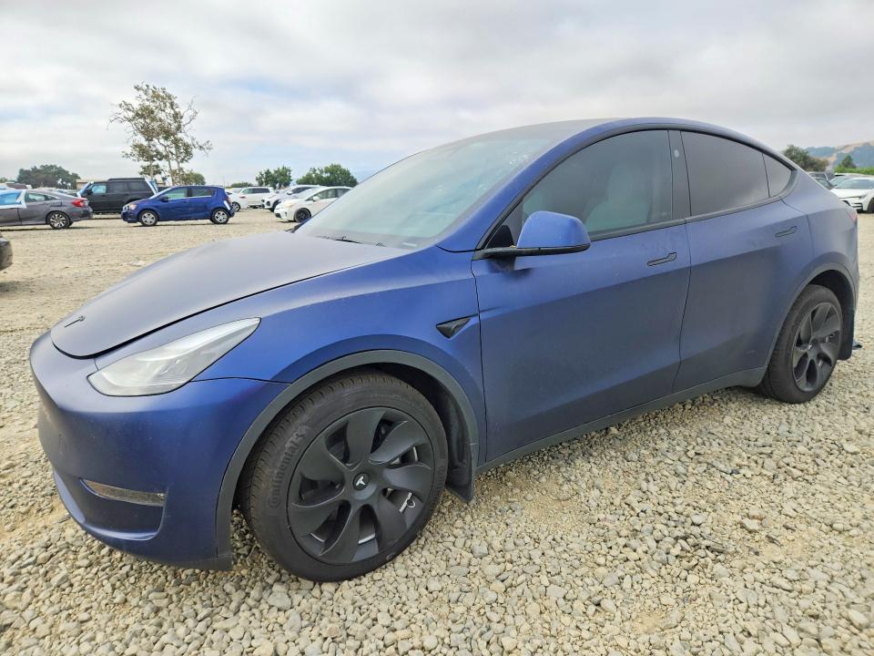 56131326 :رقم المزاد ، 7SAYGDEE8PF915154 vin ، 2023 Tesla Model Y مزاد بيع