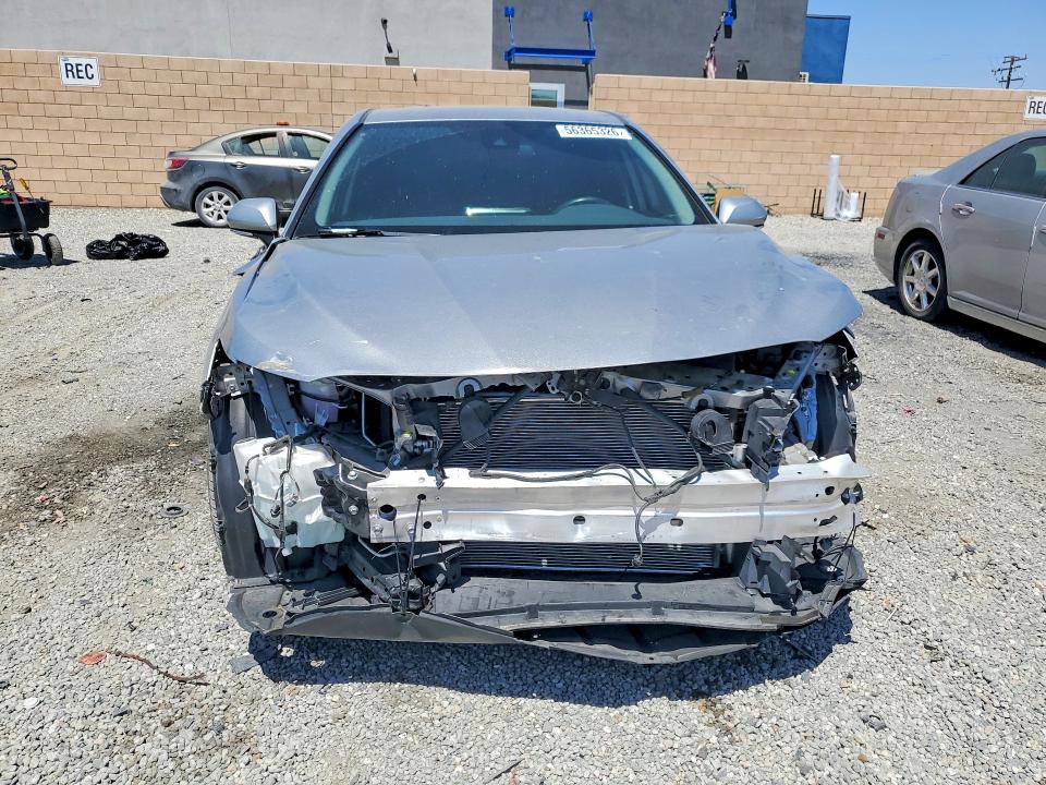 2022 Toyota Camry მანქანა იყიდება აუქციონზე, vin: 4T1G11AK4NU677226, აუქციონის ნომერი: 56365326