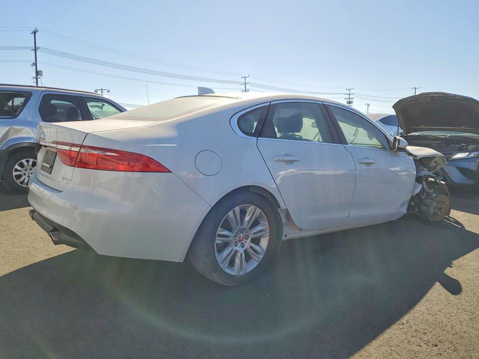 Aukcja sprzedaży 2016 Jaguar Xf, vin: SAJBD4BV9GCY13294, numer aukcji: 57217556