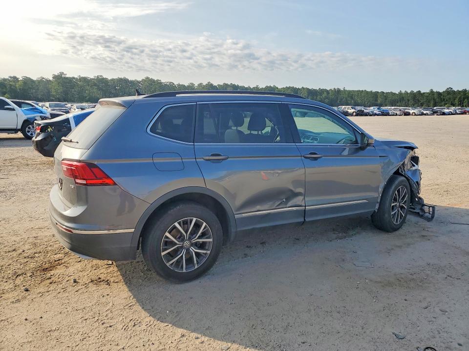 2018 Volkswagen Tiguan მანქანა იყიდება აუქციონზე, vin: 3VV3B7AXXJM205529, აუქციონის ნომერი: 58695246