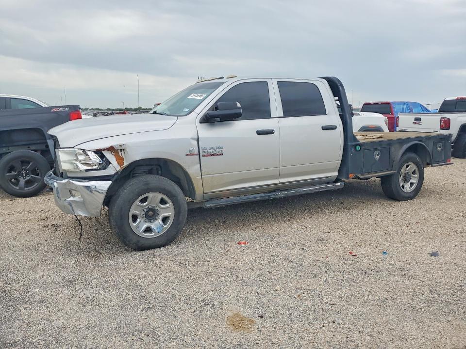 56456666 :رقم المزاد ، 3C63R3GL8JG139012 vin ، 2018 Ram 3500 مزاد بيع