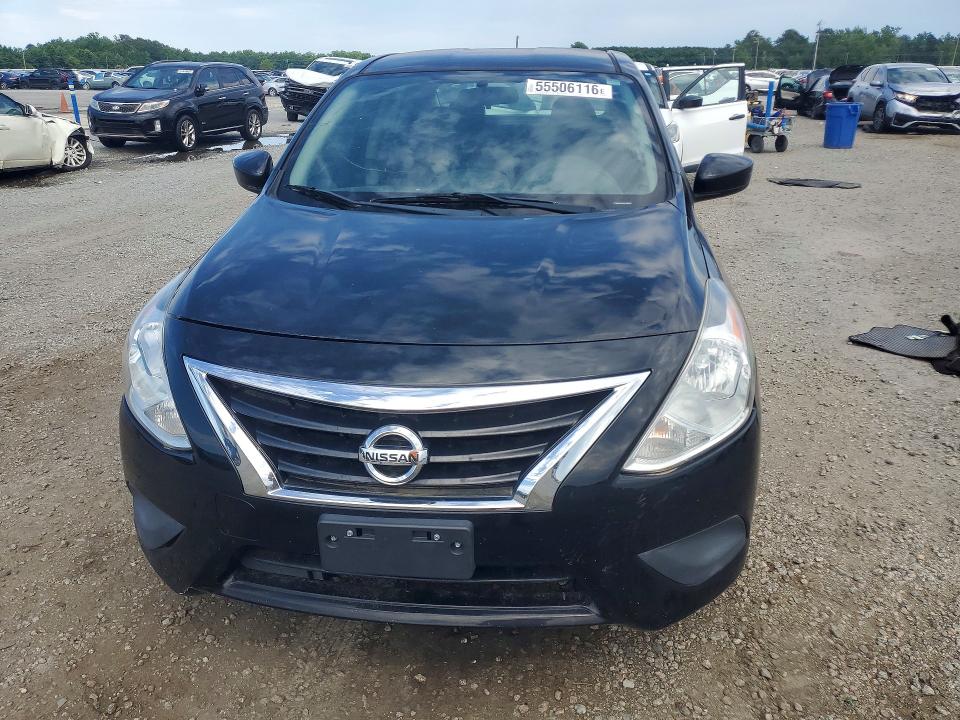 55506116 :رقم المزاد ، 3N1CN7AP6HL885826 vin ، 2017 Nissan Versa مزاد بيع