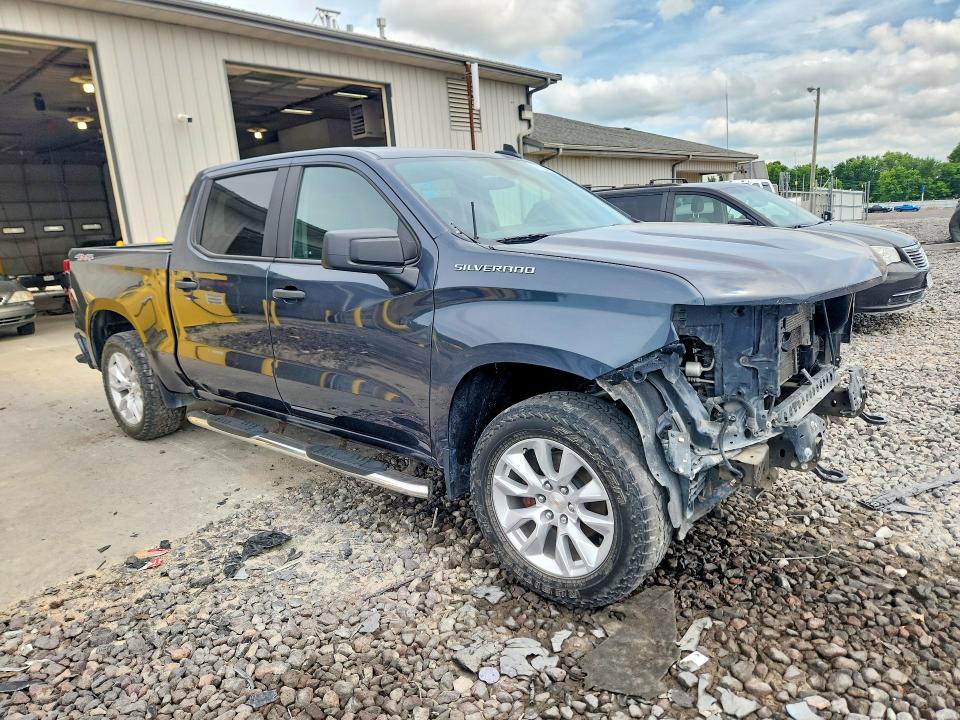 56288786 :رقم المزاد ، 1GCUYBEF2LZ239228 vin ، 2020 Chevrolet Silverado مزاد بيع