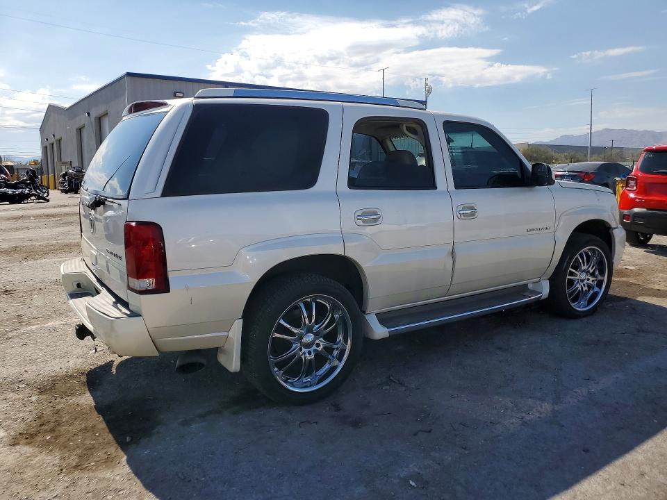 2002 Cadillac Escalade მანქანა იყიდება აუქციონზე, vin: 1GYEK63N22R111748, აუქციონის ნომერი: 57915236