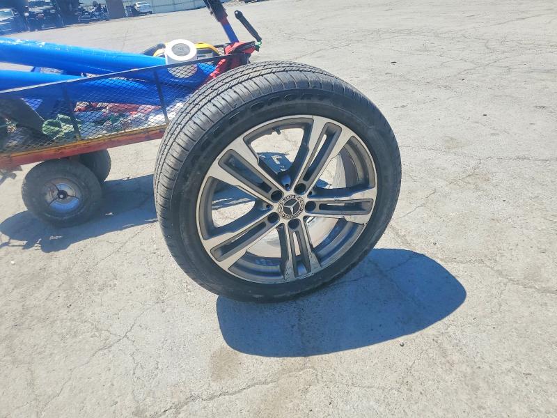 56590126 :رقم المزاد ، W1KZF8EB5MA975906 vin ، 2021 Mercedes-benz E مزاد بيع