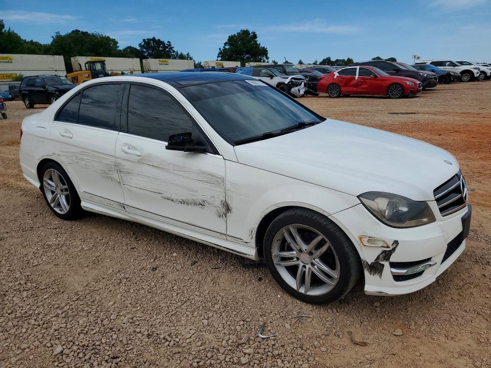 Продаж на аукціоні авто 2014 Mercedes-benz C, vin: WDDGF4HB7ER304056, номер лоту: 58032776
