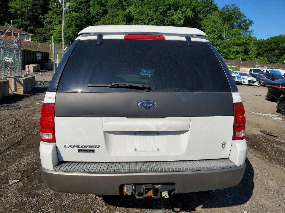 51921396 :رقم المزاد ، 1FMDU74W42UA76065 vin ، 2002 Ford Explorer مزاد بيع