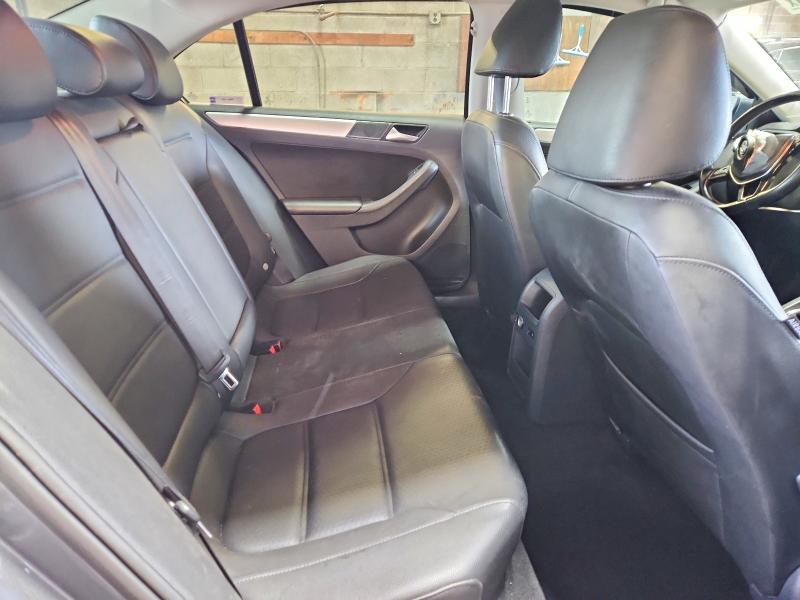55718896 :رقم المزاد ، 3VWDP7AJ7DM420321 vin ، 2013 Volkswagen Jetta مزاد بيع