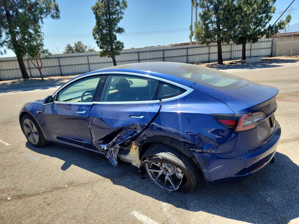 2020 Tesla Model 3 მანქანა იყიდება აუქციონზე, vin: 5YJ3E1EA4LF644578, აუქციონის ნომერი: 55604986