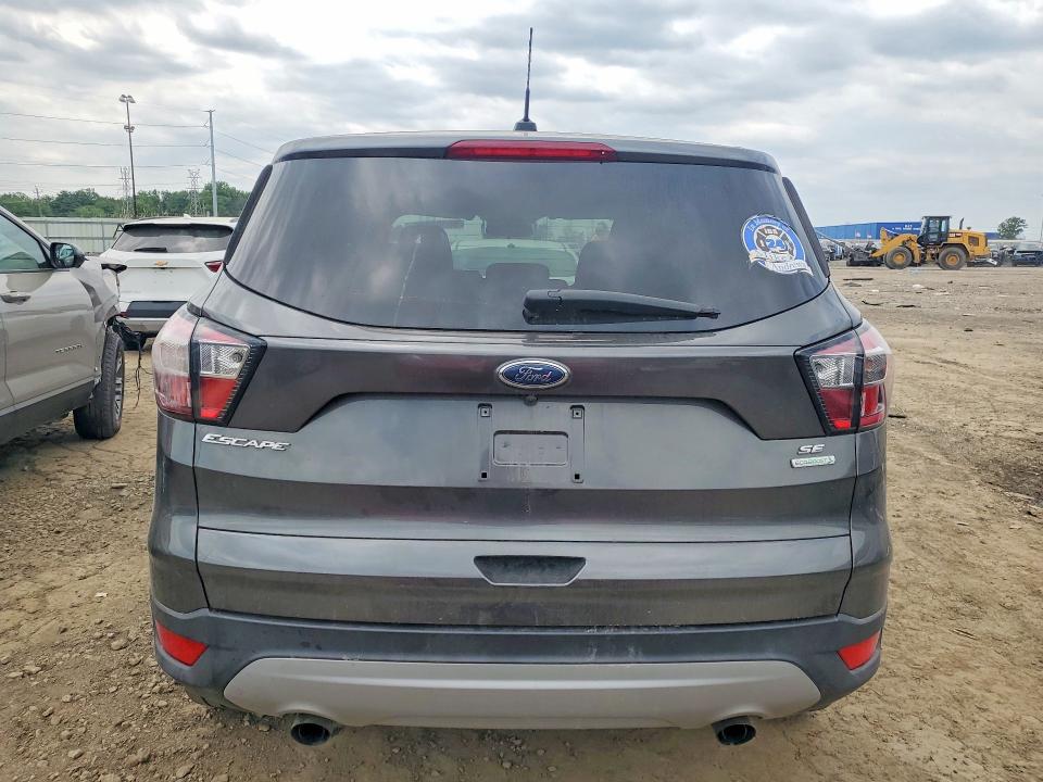 2017 Ford Escape მანქანა იყიდება აუქციონზე, vin: 1FMCU0GD9HUD52195, აუქციონის ნომერი: 56504896