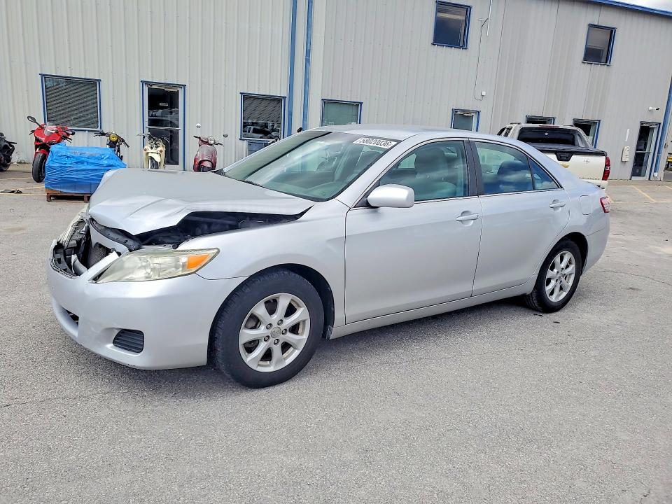 2011 Toyota Camry მანქანა იყიდება აუქციონზე, vin: 4T1BF3EK7BU650230, აუქციონის ნომერი: 58020036