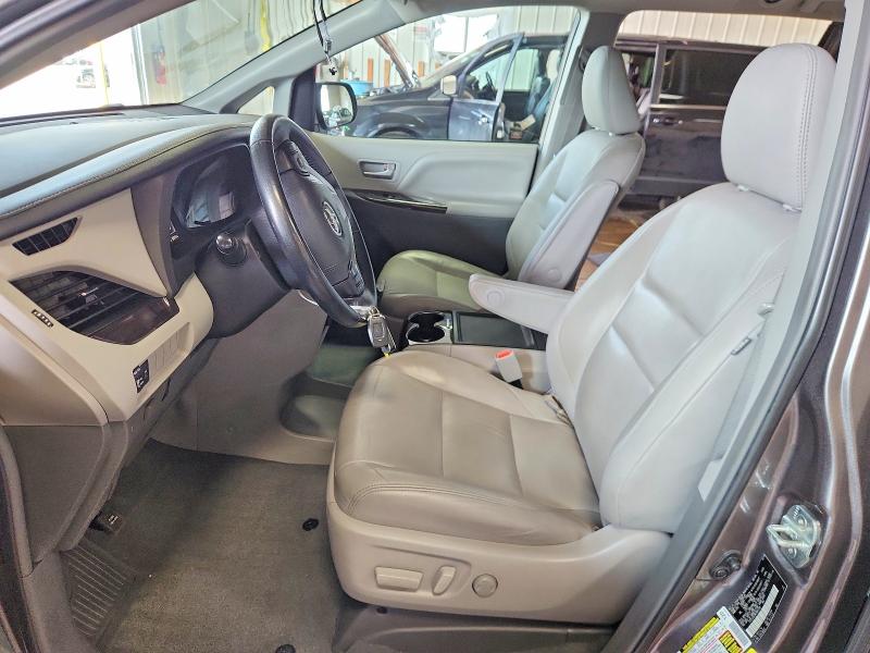 2019 Toyota Sienna მანქანა იყიდება აუქციონზე, vin: 5TDYZ3DC8KS984139, აუქციონის ნომერი: 59067366