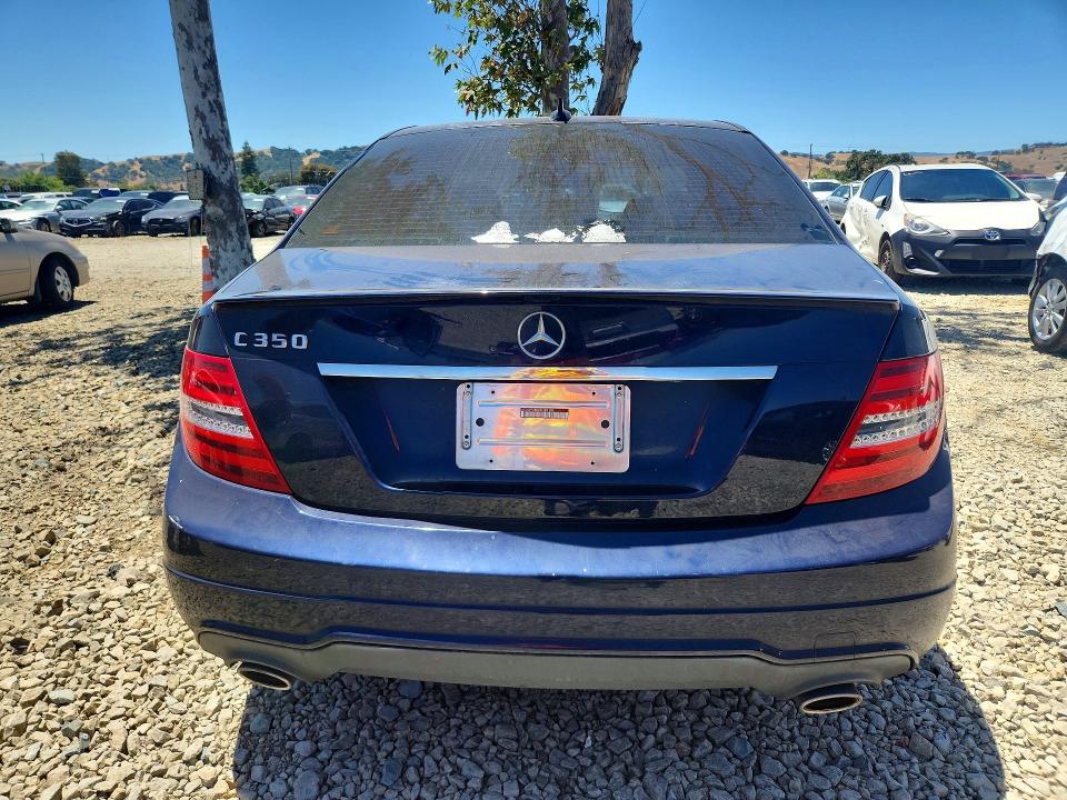 Продажа на аукционе авто 2013 Mercedes-benz C, vin: WDDGF5HB4DG105109, номер лота: 56094106