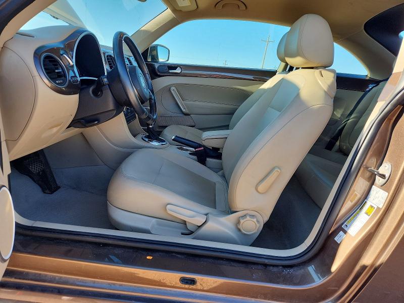 57431746 :رقم المزاد ، 3VWJ17ATXEM645761 vin ، 2014 Volkswagen Beetle مزاد بيع