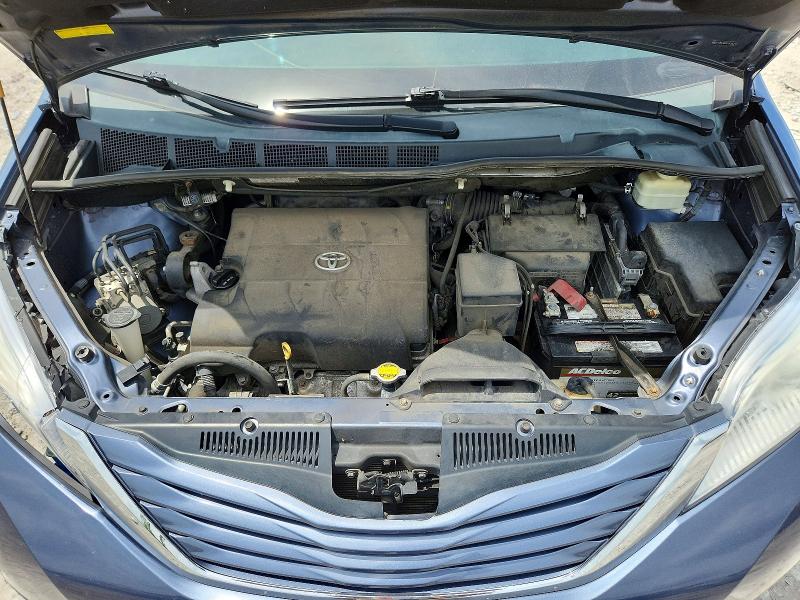 2015 Toyota Sienna მანქანა იყიდება აუქციონზე, vin: 5TDKK3DCXFS613354, აუქციონის ნომერი: 55976956