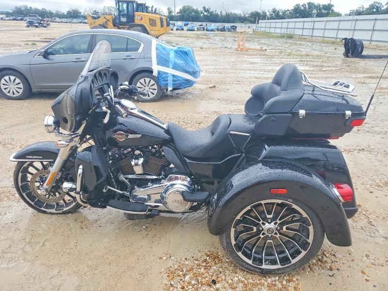 Продажа на аукционе авто 2025 Harley-davidson Flhtcutg, vin: 1HD1MAF1XSB854918, номер лота: 57202006