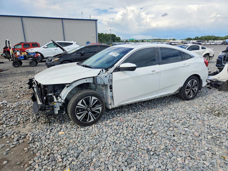 57521936 :رقم المزاد ، 19XFC1F74GE040479 vin ، 2016 Honda Civic مزاد بيع