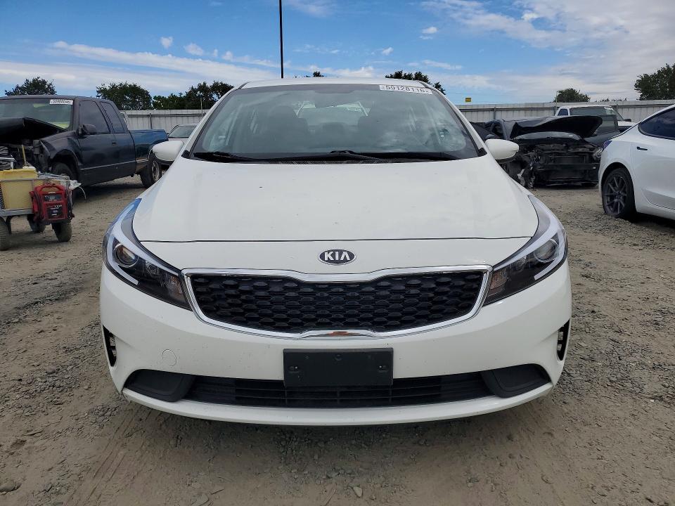 2018 Kia Forte მანქანა იყიდება აუქციონზე, vin: 3KPFK4A74JE268632, აუქციონის ნომერი: 59128116