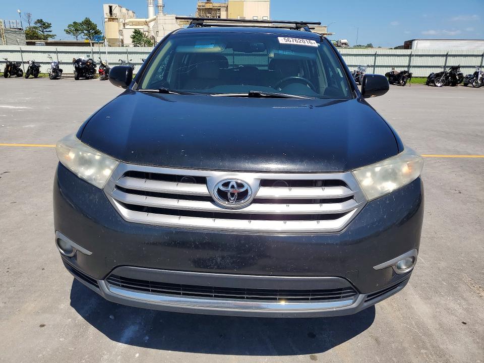 2013 Toyota Highlander მანქანა იყიდება აუქციონზე, vin: 5TDYK3EH5DS137838, აუქციონის ნომერი: 56762016