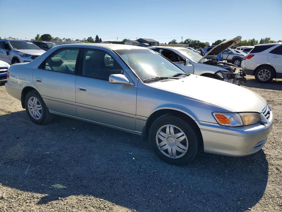 55596956 :رقم المزاد ، JT2BG22K310539608 vin ، 2001 Toyota Camry مزاد بيع