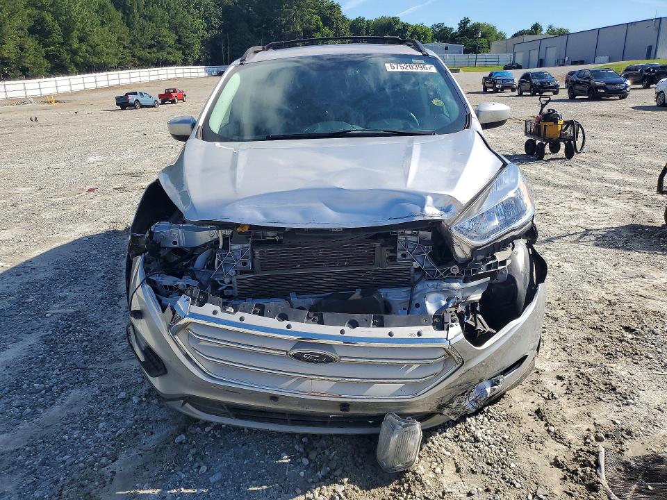 2018 Ford Escape მანქანა იყიდება აუქციონზე, vin: 1FMCU9GD1JUA87184, აუქციონის ნომერი: 57520396