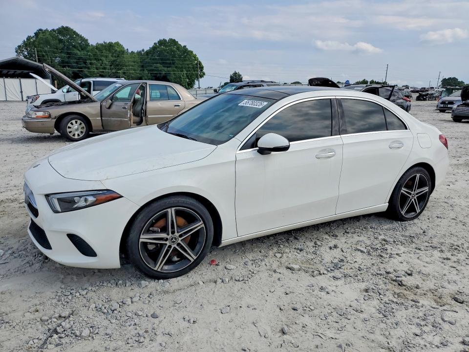 55780326 :رقم المزاد ، WDD3G4EB4KW035429 vin ، 2019 Mercedes-benz A مزاد بيع