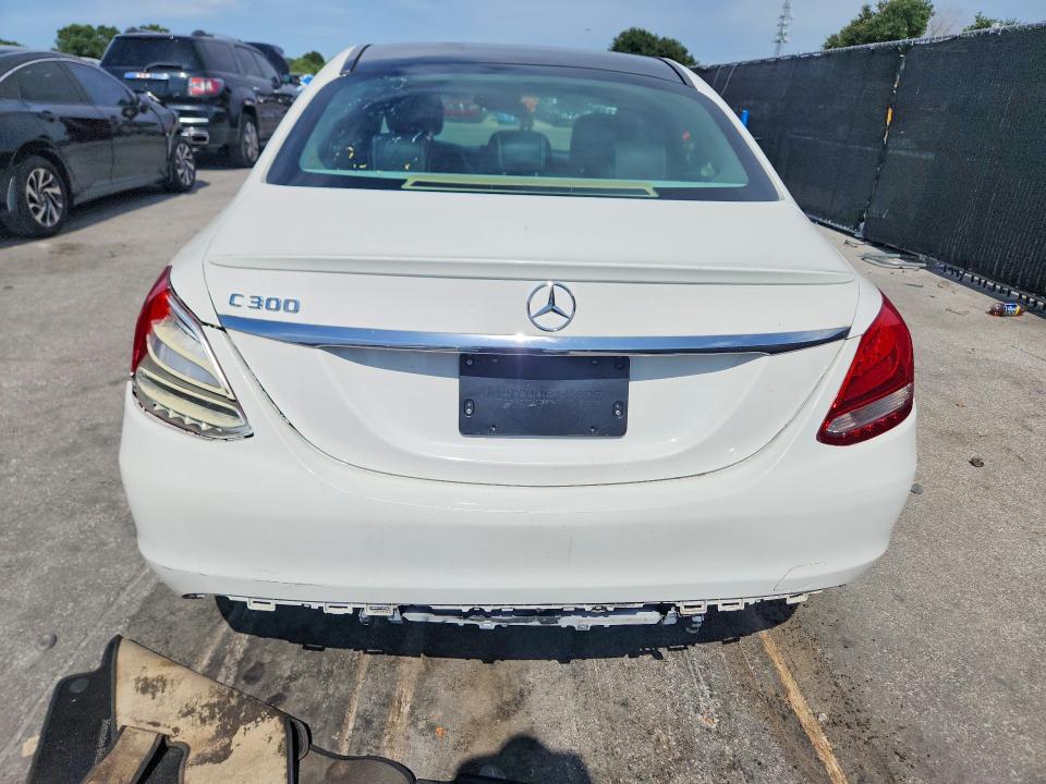 2017 Mercedes-benz C მანქანა იყიდება აუქციონზე, vin: WDDWF4JB9HR252777, აუქციონის ნომერი: 58955226