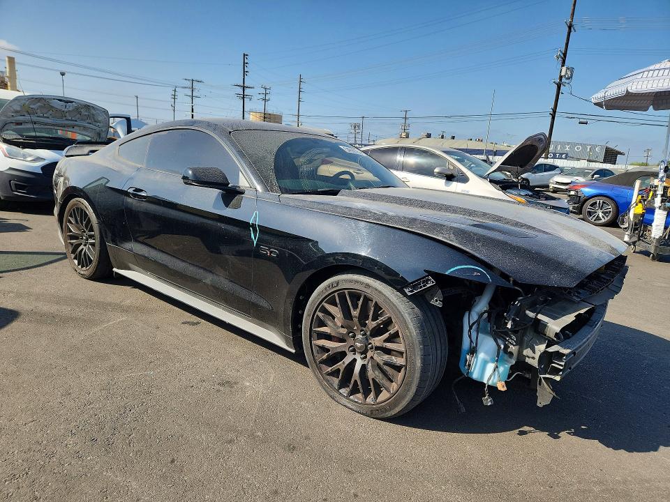 54688756 :رقم المزاد ، 1FA6P8CF6F5326312 vin ، 2015 Ford Mustang مزاد بيع