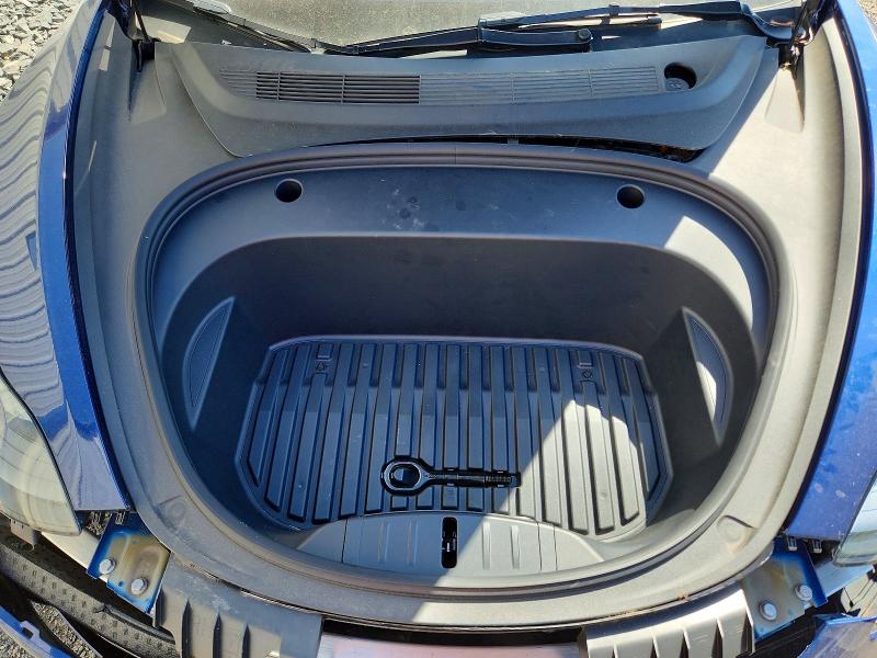 56104476 :رقم المزاد ، 5YJ3E1EC6NF321735 vin ، 2022 Tesla Model 3 مزاد بيع
